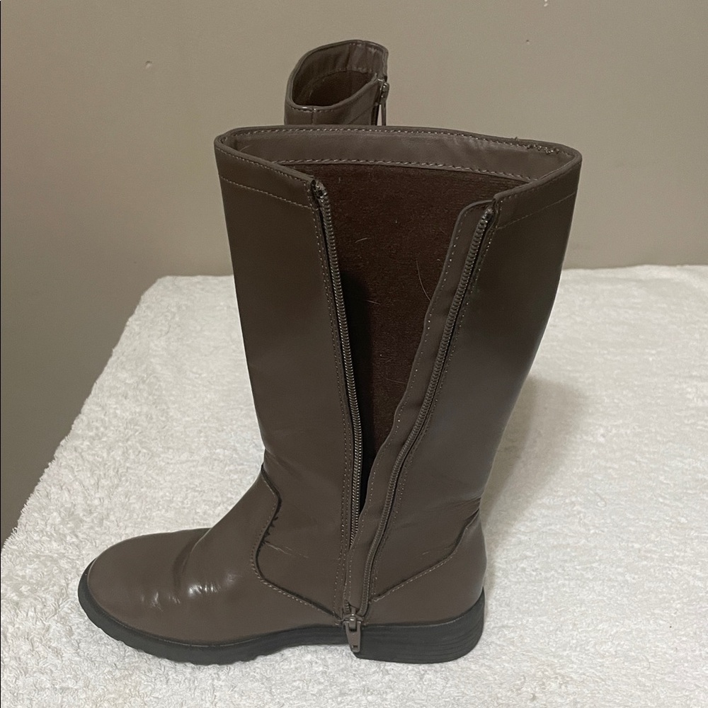 Brown Knee-High Women's Boots - Picture 4 of 7